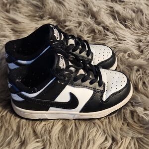 Nike Kids Black and White Sneakers